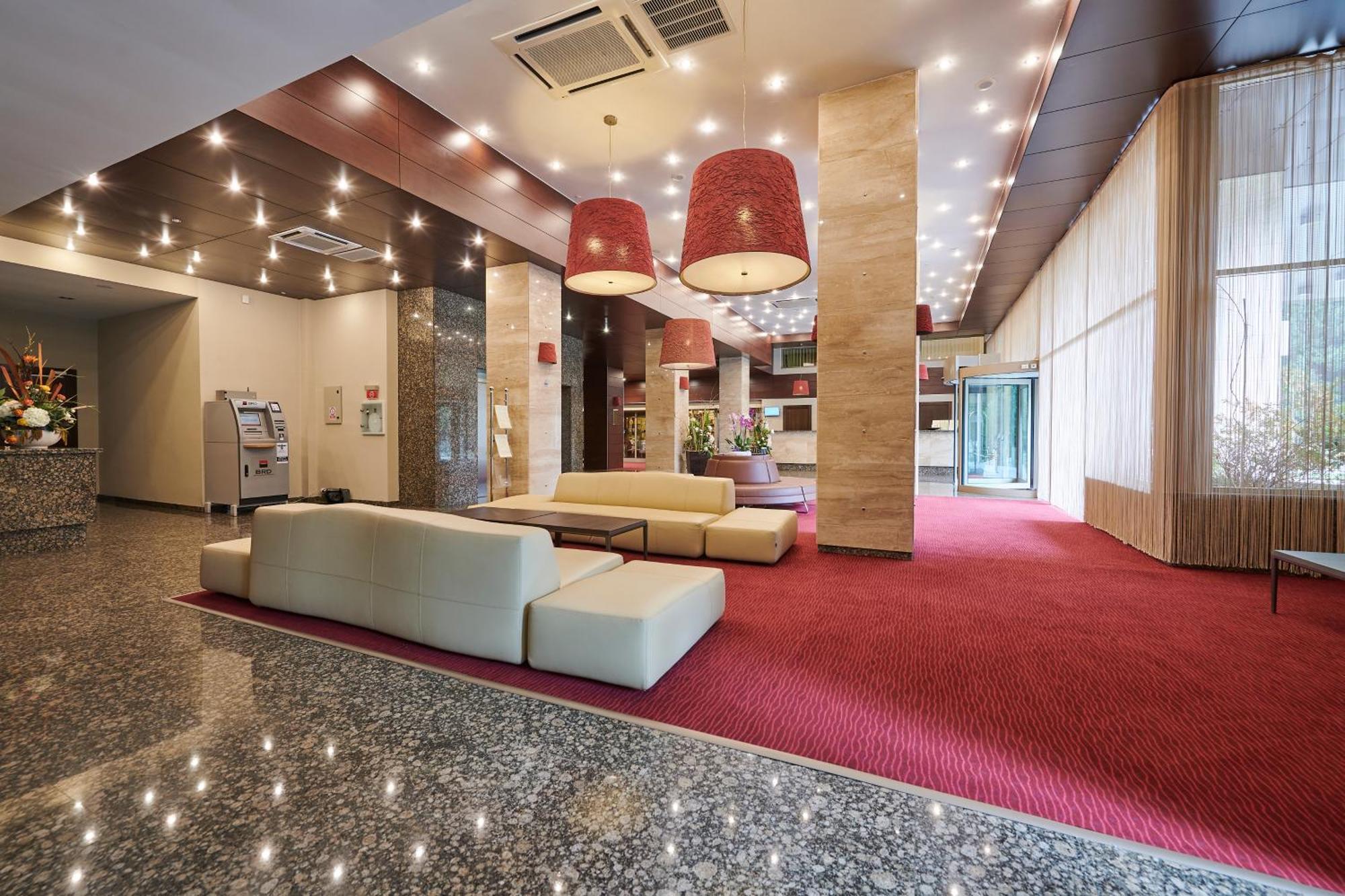 Hotel Clermont 4*